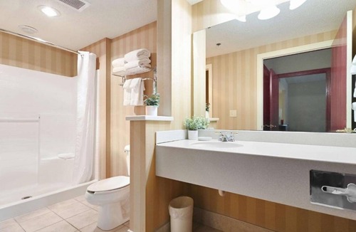Pembine Hotel | 2 Relaxing Units w/Golf, Trails, Pool & Access! Free Parking!