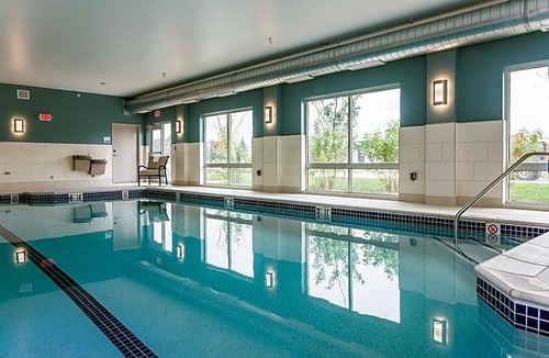 Allen Park Hotel | 2-Star Hotel ∙ Holiday Inn Express & Suites - Allen Park, an IHG Hotel