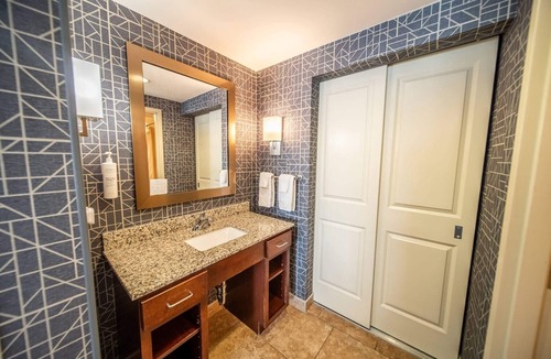 Kutzky Park Hotel | 2 Units of 1BR Suite | Full Kitchen, Pool & Parking | Near Mayo Clinic Campus