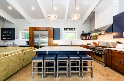 Harbert Cottage | (2027 OPEN!) Private Heated Pool and Hot Tub!