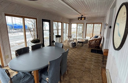 Pepin House | 2nd story hot tub w/lake views in ideal location