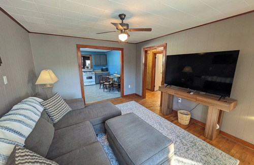 Robinson House | 3 Bed/1 Bath Close to Everything in Robinson
