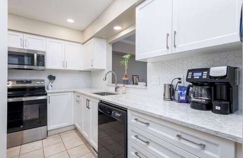 Troy Apartment | 3-bed/2-bath Townhouse, Near Hospital & Parks