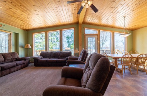 Cass Lake Cabin | 3-bedroom 2 full bath cabin located at Cass Lake Lodge Eagle