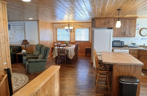Hayward Apartment | 3-bedroom apartment on Lake Hayward within walking distance to downtown.