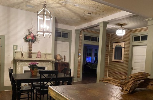 St. Francisville House | 3 bedroom home built in the 1850s centrally located in Saint Francisville