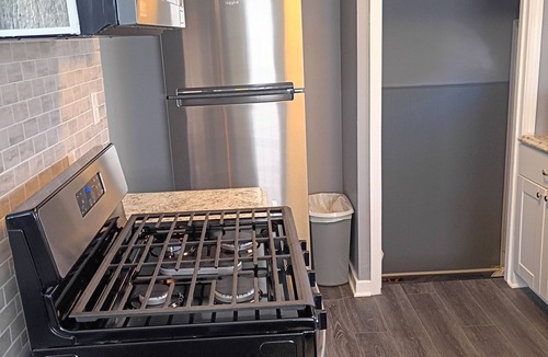 Inkster House | 3-bedroom house in perfect Inkster with cool AC breeze