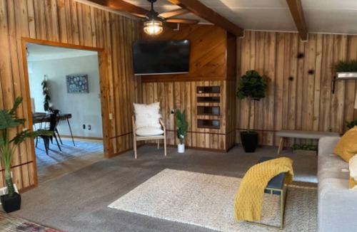 La Crosse Villa | 3-bedroom villa in enchanting La Crosse with river access