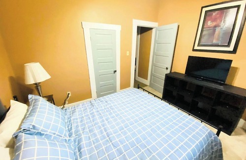 Robinson House | 3 BR House Near Hershey/Marathon