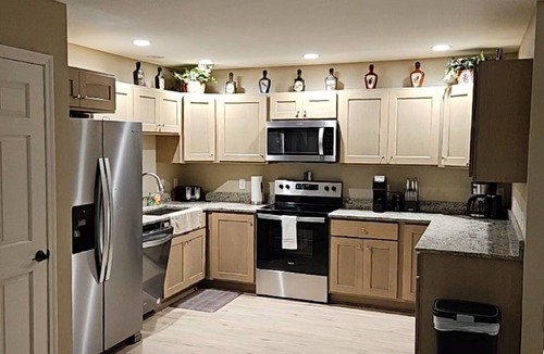 Rome House | 3-brm, on Lake Arrowhead Golf Course, near Sand Valley, a golf mecca awaits!