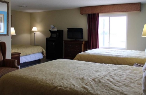 Mount Vernon House | 3 Convenient Units for Business Travel! Business Center, Free Parking