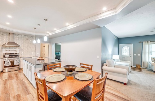 South Haven Cottage | 3 Mi to Dtwn: Family-friendly Home in South Haven!