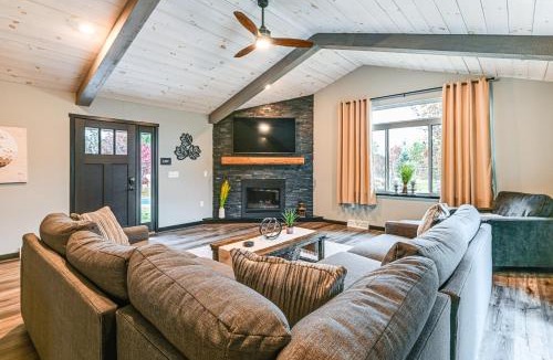 Rome House | 3 Mi to Sand Valley: Golf Retreat By the Beach!