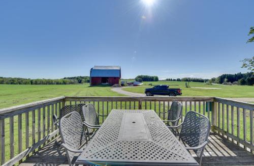 Central Lake House | 3 Miles to Torch Lake! Farmhouse w/Vineyard View