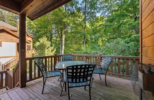 Boyne Falls Condo | 376 Disciples Village | Game Room | Fireplace | Walking Distance to Slopes!