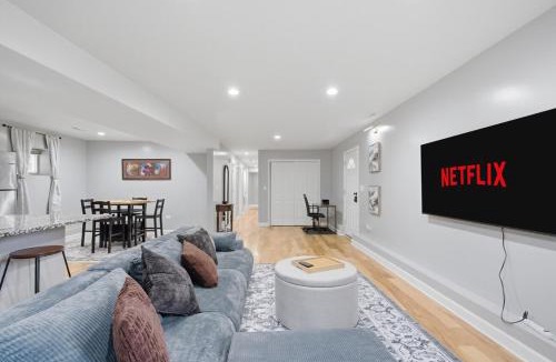 Woodlawn Apartment | 3BR Garden Apt, Private Entrance, Woodlawn