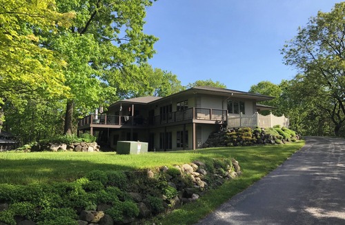 Honey Creek House | 4-bedroom house on 22 acres in beautiful Kettle Moraine