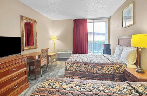 Whitehaven Hotel | 4 Relaxing Rooms Near Elvis Presley's Graceland - Your Peaceful Retreat