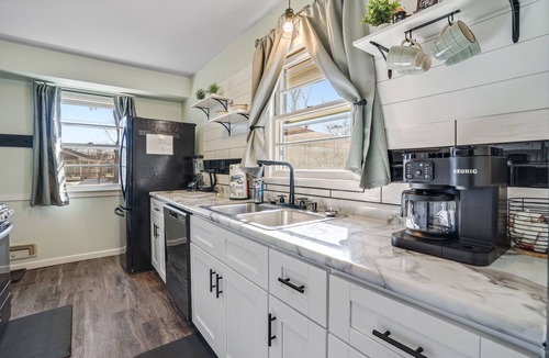 Richfield House | 4BR Near MOA & MSP | Game Room + Fenced Yard, Group Ready - Parking for 4 cars