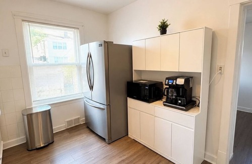 Belmont Cragin House | 4BR Retreat w/Theater, Arcade, Gym and Firepit
