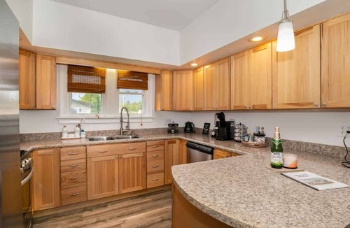 Michigan City House | 5-min Drive to Michigan City Beach | 3BR + Kid Zone