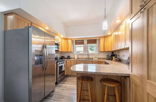 Michigan City House | 5-min Drive to Michigan City Beach | 3BR + Kid Zone