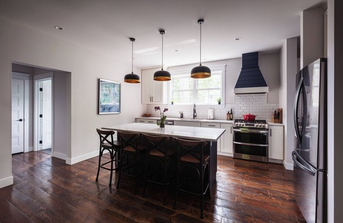 West Wing Estates House | 5 Min Walk to Beach + Game Room + Wood & Propane Fire Pits - Heatonelli Haven
