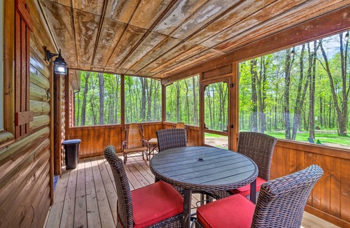 Lindseyville Cabin | 50-Acre Farm w/Fishing Pond! Cabin in Brownsville