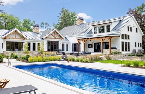 Georgetown House | 5BR Fr. Sorin's House w/Pool and Paddle Tennis
