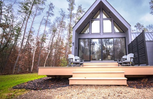 Wellston Ski Chalet | A-Frame Adventure Basecamp Sleeps 6 Snowmobile/ORV Trails Starlink Near Tippy