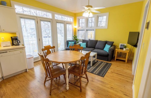 Michigan City House | A perfectly relaxing space for a vacation near the beach
