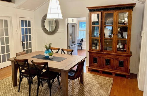 Saugatuck House | A Step Away: The Retreat – Walk to Town Escape