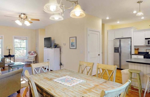 Empire House | Adorable farmhouse style home with washer/dryer, central AC, deck - near lake