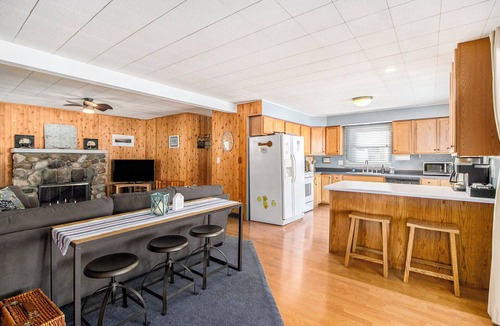 Plainwell Cottage | All-Sports Pine Lake | Dock, Kayak, Fire Pit & Sunset Deck