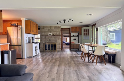Montague Cabin | Amazing 3-bedroom cabin in charming Montague