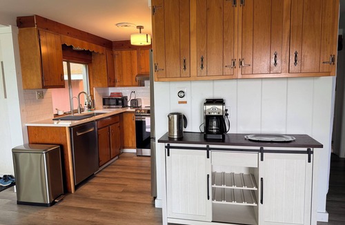 Montague Cabin | Amazing 3-bedroom cabin in charming Montague