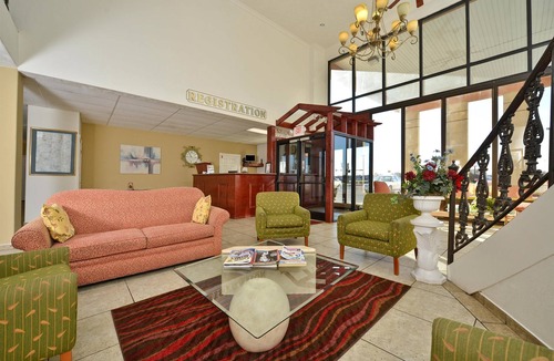 Marion Hotel | Americas Best Value Inn Marion, IL