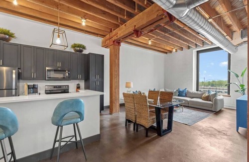 Downtown St. Louis Apartment | Archview Riverfront Loft – Walk to Stadium, Conventions & Casino - Gated Parking