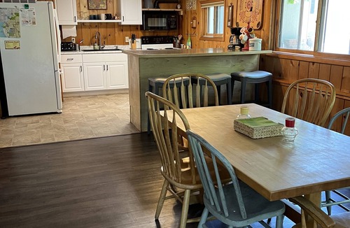 Silver Lake Cottage | Aug 17-22 OPEN! Huge deck, AC, pool, play area, walk to town, on channel, pet OK