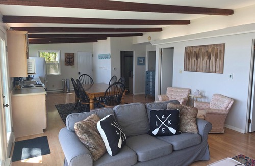 Oostburg Cottage | August 23-30 now available at Beachdaze!