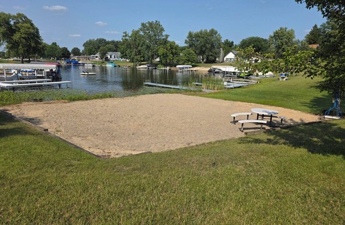 Coldwater Apartment | Autograph House, 3-bedroom upstairs apartment at Coldwater Lake