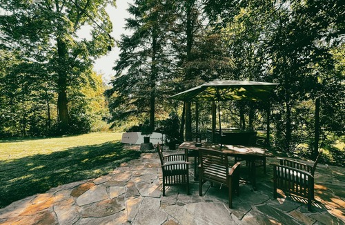 Glendale House | Bass &Sparrow - Spa Retreat on the Milwaukee River