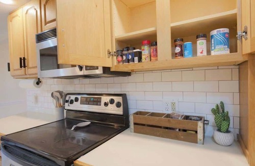 Raytown House | Beach Oasis, 4BR, Sleeps 12, Mins to Arrowhead