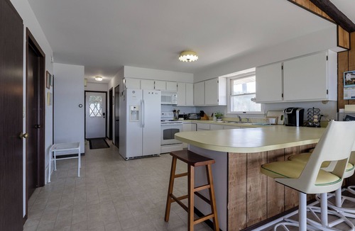 Spring Lake House | Beachfront cottage on North Shore Grand Haven