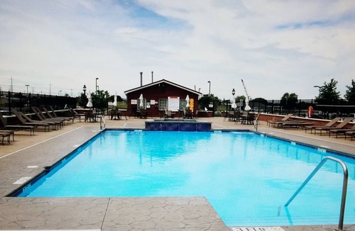 Sandusky Condo | Beautiful Condo on Lake Erie Sleeps 11 8 beds, two bathrooms
