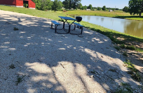 Lakewood RV Rental | BEAUTIFUL LAKE SHELBYVILLE CAMPING SITE ALONG SIDE STOCKED FISHING PONDS SITE#1