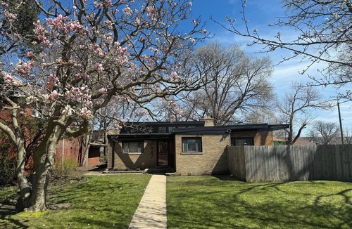 South Shore House | Beautiful Mid-Century Oasis in South Shore.