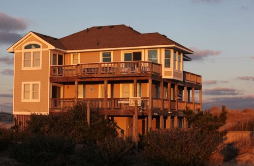Corolla House | Beautiful Oceanfront Views! Corolla wild horses! Aug28-Sep4 open with 20% off!