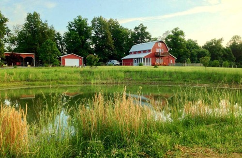 Grantsburg Cabin | Beautifully Furnished Barn Getaway Located on a Sustainable Living Farm near Metropolis, Illinois