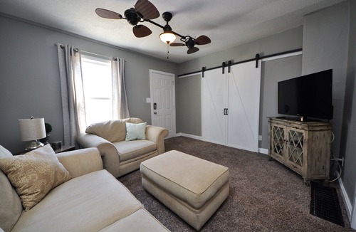 St. Charles House | Beautifully Renovated home in the heart of Historic Saint Charles